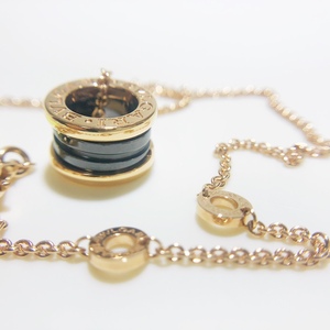 日本中古带证书宝格丽慈善款三饼玫瑰金项链ok0093