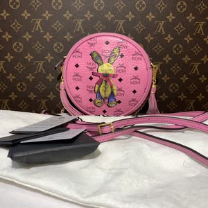 19950陈曦二手95新mcm粉丝经典兔子流苏圆饼包可爱时尚印花斜挎包