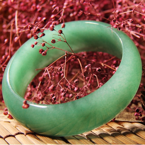 览星阁旗舰店天猫佘太翠手持青葡萄手串东陵玉二十一子豆青跑环流苏