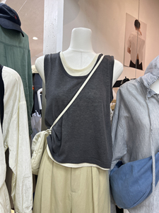 韩版2024年夏季时尚新款十三行小众设计感撞色拼接休闲背心上衣女