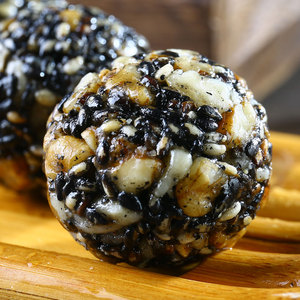 铁罐装核桃丸黑芝麻丸孕妇零食芝麻球子铁罐108g送水晶枣