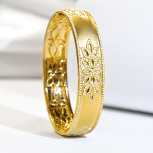 复古风黄金手镯