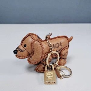 【就叫飞阿飞】 二手 mcm小狗挂件 拍下顺丰到付 不退不换v