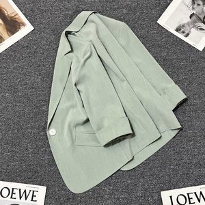 淡绿色七分袖薄款西装外套女2023年夏季新款高级感百搭流行小西服