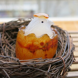 一鸣奇石马达加斯加天然玛瑙原石水冲籽料雕刻手把玩小鸡出壳摆件