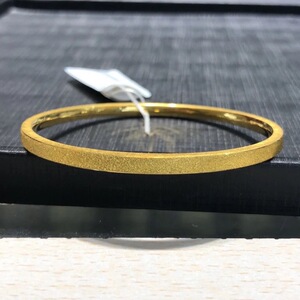 周大福纯金实心手镯
