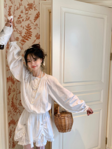 Murrmure 白蕾丝少女 白色花边衬衫法式复古设计感半裙套装女上衣