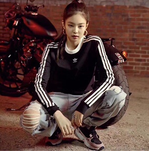 001人付款淘宝jennie金智妮同款韩国条纹t恤女短款露脐修身显瘦圆领