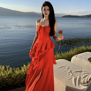 红色吊带连衣裙女夏季新款云南西双版纳旅游拍照海边度假沙滩长裙