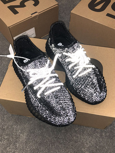 west yeezy韦斯特椰子鞋350v2满天星.仅试穿