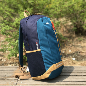 迪卡侬运动quechua 20升户外登山包双肩包旅行包学生运动包书包