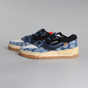 lining李宁btc虎年经典白蓝日进斗金男腰果花休闲板鞋 agcs021-1