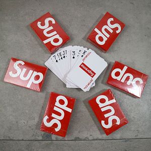 我就是大美女520淘宝包邮sup潮牌潮牌土豪金扑克牌 个性创意黄金色