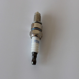 斯蒂尔油锯ms361ma362  ms381ms382  ms250ms251两冲程火花塞配件