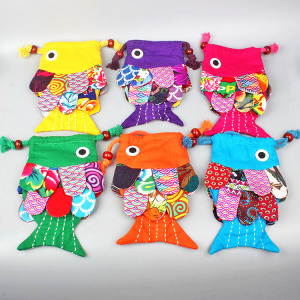 中国风云南特色手工布包民族风包包鱼包可爱斜挎卡通鱼形包大小号