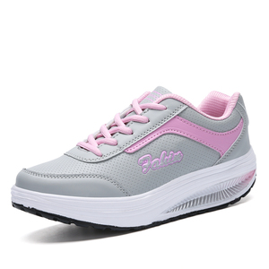2021春款皮面休闲运动鞋防滑防水厚底摇摇鞋女旅游鞋百搭潮鞋