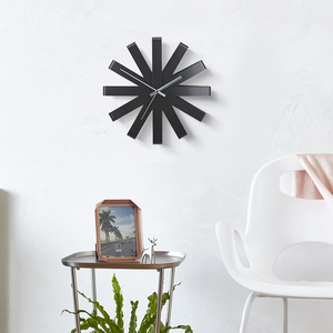 umbra简约时尚金属挂钟客厅家居壁钟 创意艺术装饰现代丝带时钟表