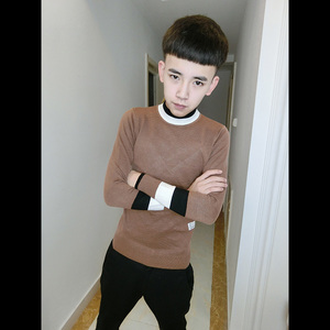 型男毛衣青年