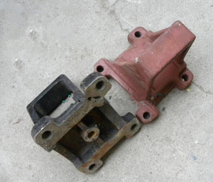 适用于欧曼etx货车汽车配厂安奔桥钢板弹簧滑板欧曼gtl板簧座滑块