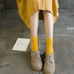 姜黄袜子中筒