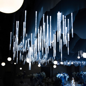 10头亚克力气泡棒吊灯发光磨砂串灯婚礼吊顶现场装饰道具橱窗布置