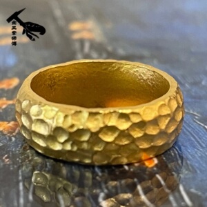 金工李师傅古法黄金素锤基纹陨石坑戒指简约大方