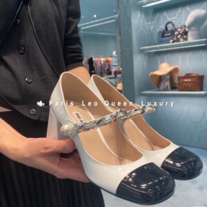 奢侈品代购 miu miu缪缪 22新款 方头珍珠扣复古玛丽珍单鞋凉鞋