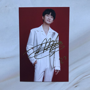 周深签名照亲笔保真周深同款周边粉丝礼物送朋友海报杂志写真应援