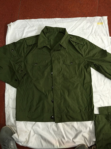 老式库存87式夏季工作服夹克式套装军绿色老款多兜的确良面料
