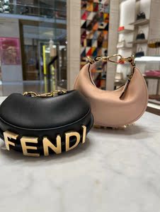 正品代购fendi包 graphy迷你月牙包新款腋下包单肩手提包芬迪女包