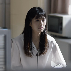 小舍得鹤男明星同款春秋职业ol气质白色v领衬衫长袖上班上衣服女