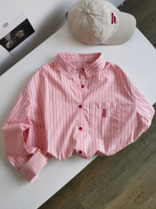 韩系小众设计 口袋刺绣polo领显白粉红竖条纹全棉长袖衬衫 衬衣女