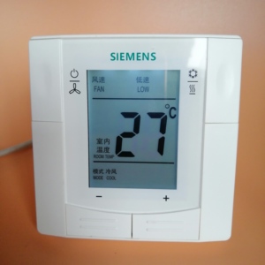 西门子中央空调液晶温控器 温度控制器 风机盘管开关面板rdf310.