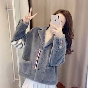 日本代购 thom browne 秋冬 tb羊羔毛外套新款宽松小个子短款上衣