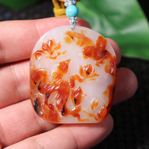 方言一手收藏珍品老熟鸽血红羊脂白玉籽料喜上眉梢和田玉吊坠o