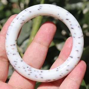 方言和田玉精品佩戴级特色青海料野牛沟桂花糕55mm精美女士手镯n