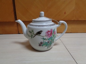 51同款货源安乐2008淘宝清代同治粉彩老瓷壶 包真古玩瓷器 包老