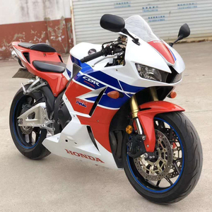 趴赛摩托车本田