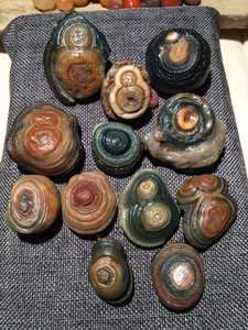 00龙兴探索者淘宝外蒙古 阿拉善天然缠丝花眼玛瑙天眼睛石原石奇石