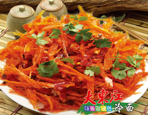 拌明太鱼丝 辣鱼丝一盘 鸡西冷面菜 大东江 超级 锦玉 朝鲜辣菜