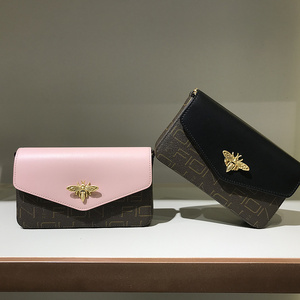 fion菲安妮女包2020专柜正品新款女潮流小蜜蜂单肩斜跨牛皮小方包