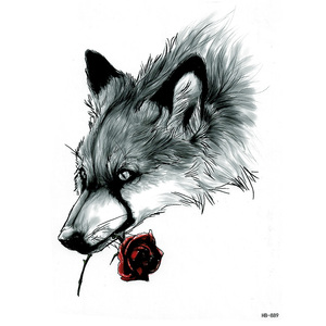 一份两张右胸口男个性狼叼玫瑰纹身贴狼头花臂假刺青贴时尚不持久