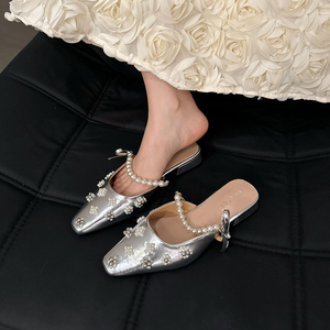 法式晚晚配裙包头半拖女外穿2024年夏季新款珍珠高跟银色绝美凉鞋