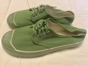 库存老式解放胶鞋 户外纯棉帆布老胶鞋 65式高腰纯棉绿帆布鞋