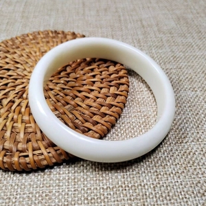 陕西西安蓝田玉白玉手镯天然活玉手镯高货品质型富贵玉镯子