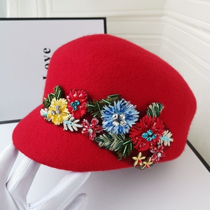 时尚原创水钻帽子女秋冬季刺绣花朵民族风鸭舌帽送妈妈红色八角帽