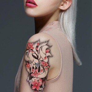 欧美纹身贴女生花臂