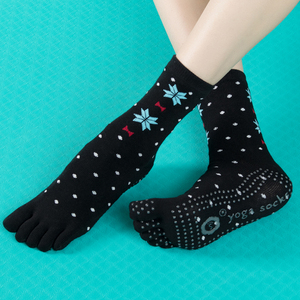 初学者五指中筒长筒瑜伽袜子防滑女专业瑜伽袜瑜珈袜五指袜运动