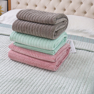 外贸韩国冬季保暖绗缝毯子出口简约纯色毛绒床单加厚夹棉单人床盖