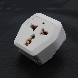 001105大勇淘宝公牛港版转换插头英国转中国标转接头国标转英